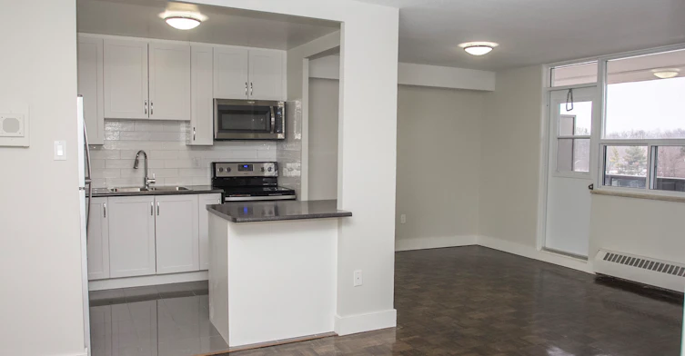 1205-H-2250 Homelands Drive, Mississauga, ON, L5K 1G8 - 4