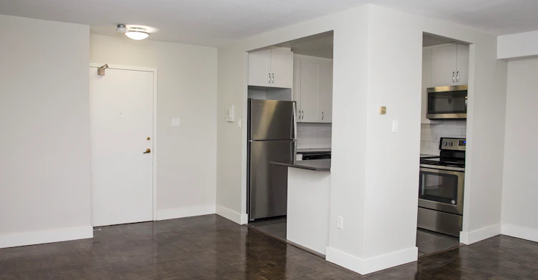 0812-H-2250 Homelands Drive, Mississauga, ON, L5K 1G8 - 8