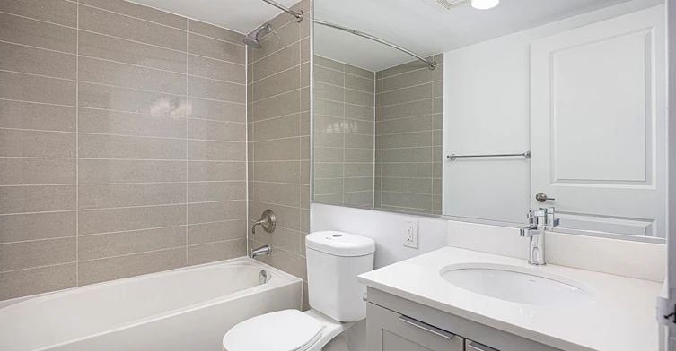 00509-297 Queens Avenue, Oakville, ON, L6H 2B4 - 7