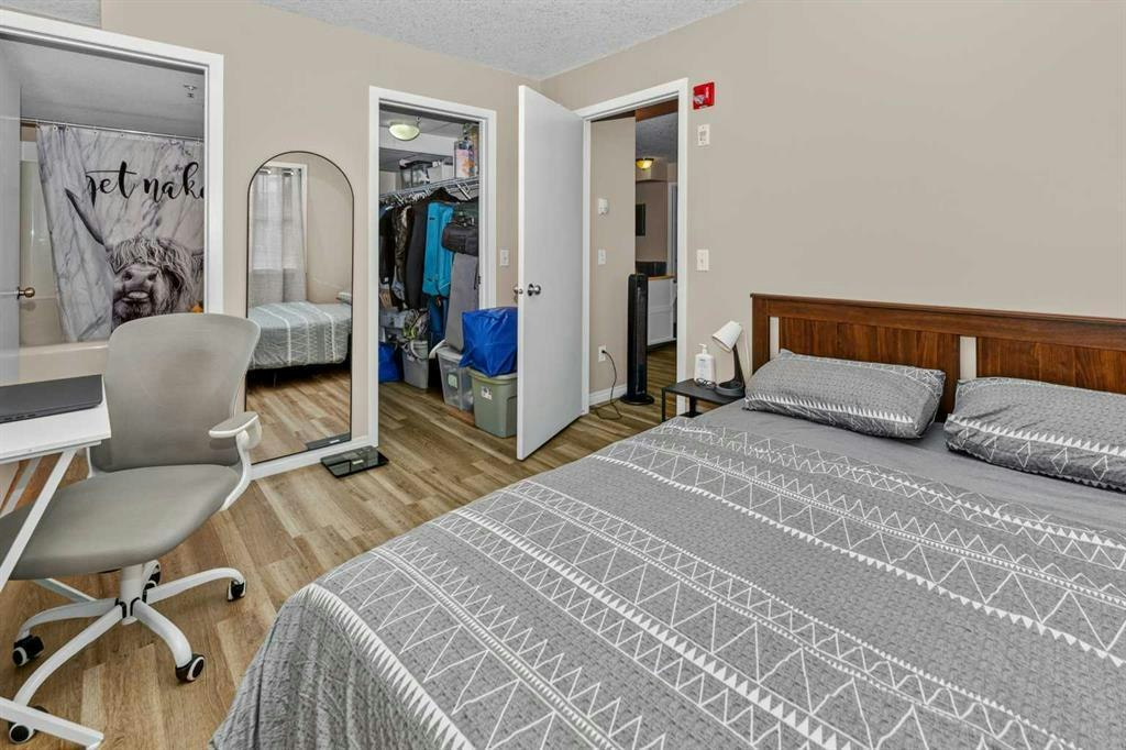 2000 Applevillage Court Southeast, Calgary, AB, T2A 7Z4 - 10