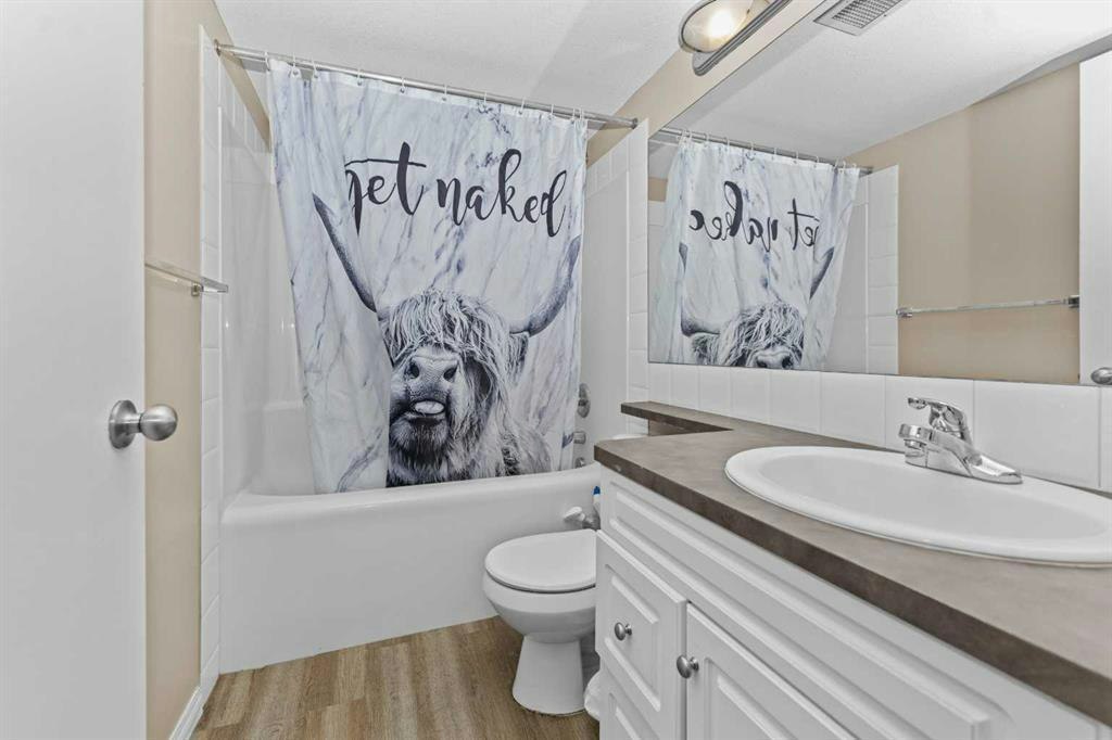 2000 Applevillage Court Southeast, Calgary, AB, T2A 7Z4 - 11