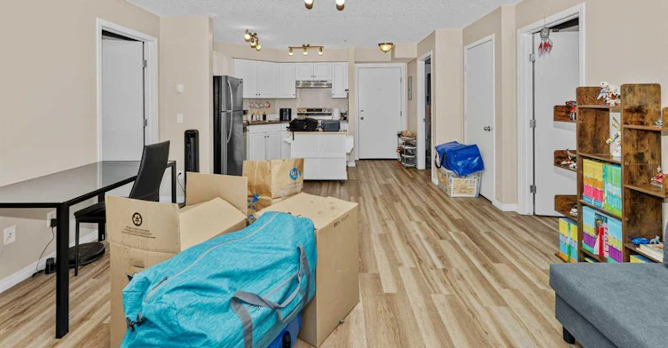 2000 Applevillage Court Southeast, Calgary, AB, T2A 7Z4 - 13