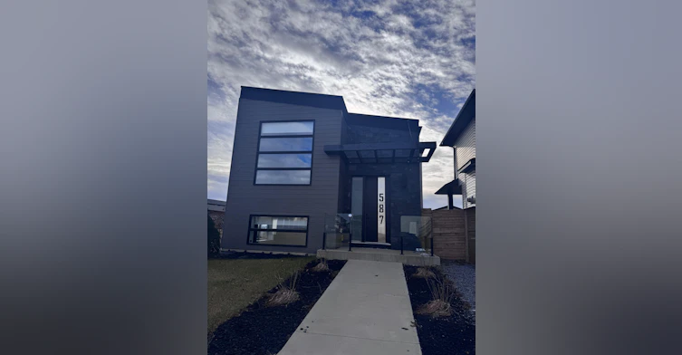 A-587 Kloppenburg Crescent, Saskatoon, SK, S7S 1N1