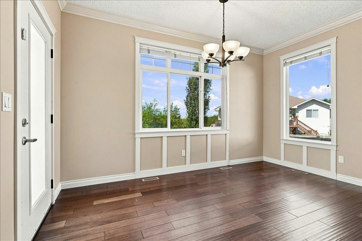9335 Lakeshore Court, Grande Prairie, AB, T8X 1S4 - 8