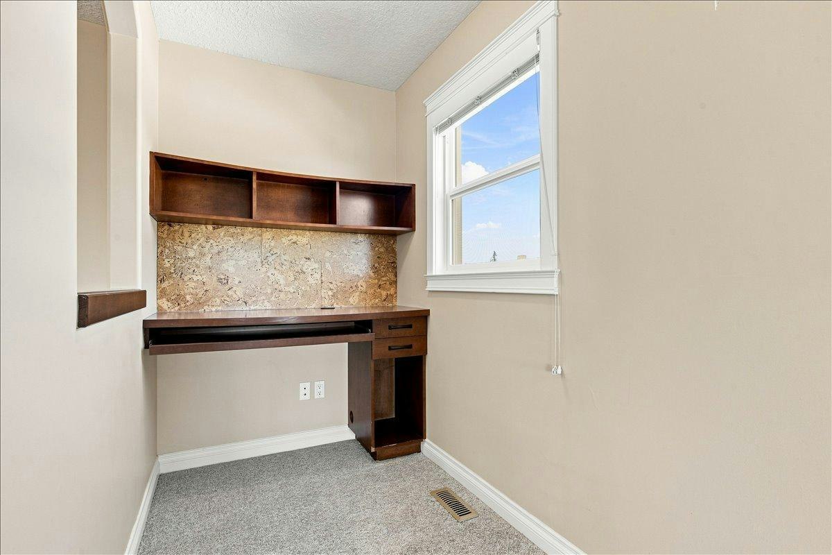 9335 Lakeshore Court, Grande Prairie, AB, T8X 1S4 - 20