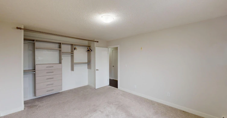 4455 Greenview Drive Ne, Calgary, AB, T2E 6M1 - 9