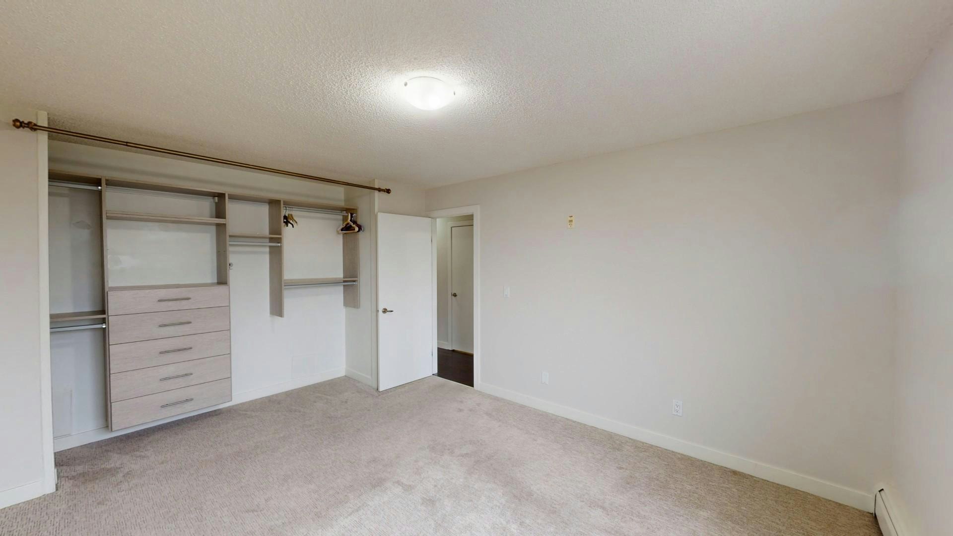 4455 Greenview Drive Ne, Calgary, AB, T2E 6M1 - 8
