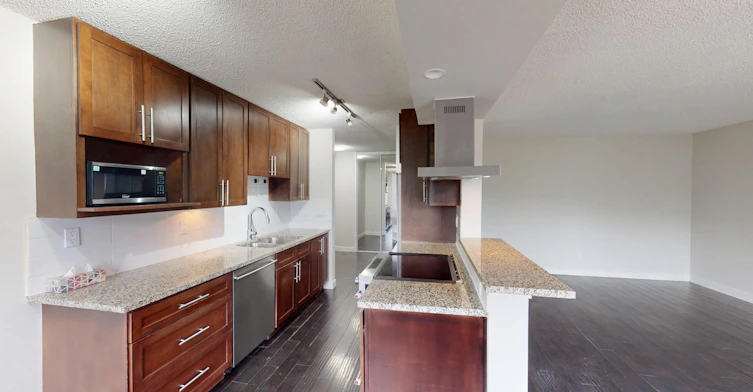 4455 Greenview Drive Ne, Calgary, AB, T2E 6M1 - 2