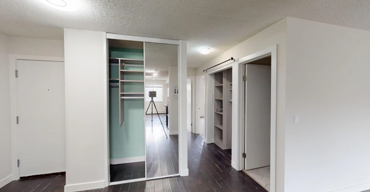 4455 Greenview Drive Ne, Calgary, AB, T2E 6M1 - 5