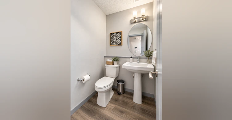 4425 6a Street Northwest, Edmonton, AB, T6T 2K5 - 4