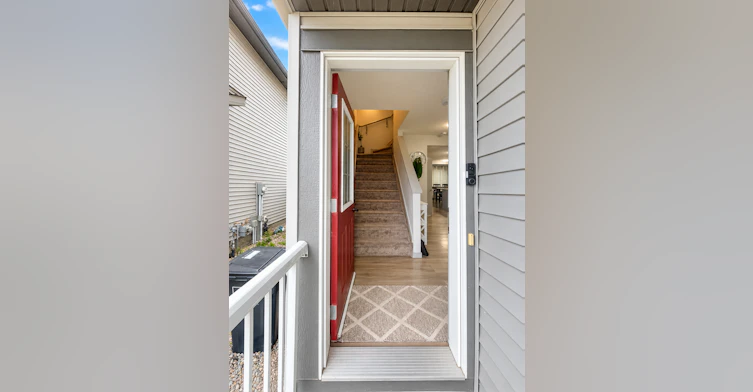 4425 6a Street Northwest, Edmonton, AB, T6T 2K5 - 2