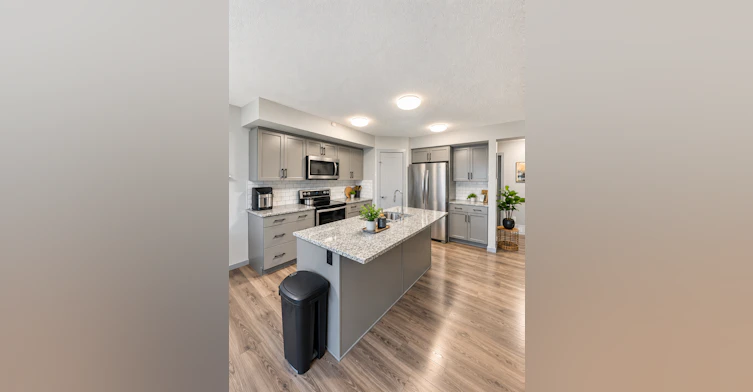 4425 6a Street Northwest, Edmonton, AB, T6T 2K5 - 7