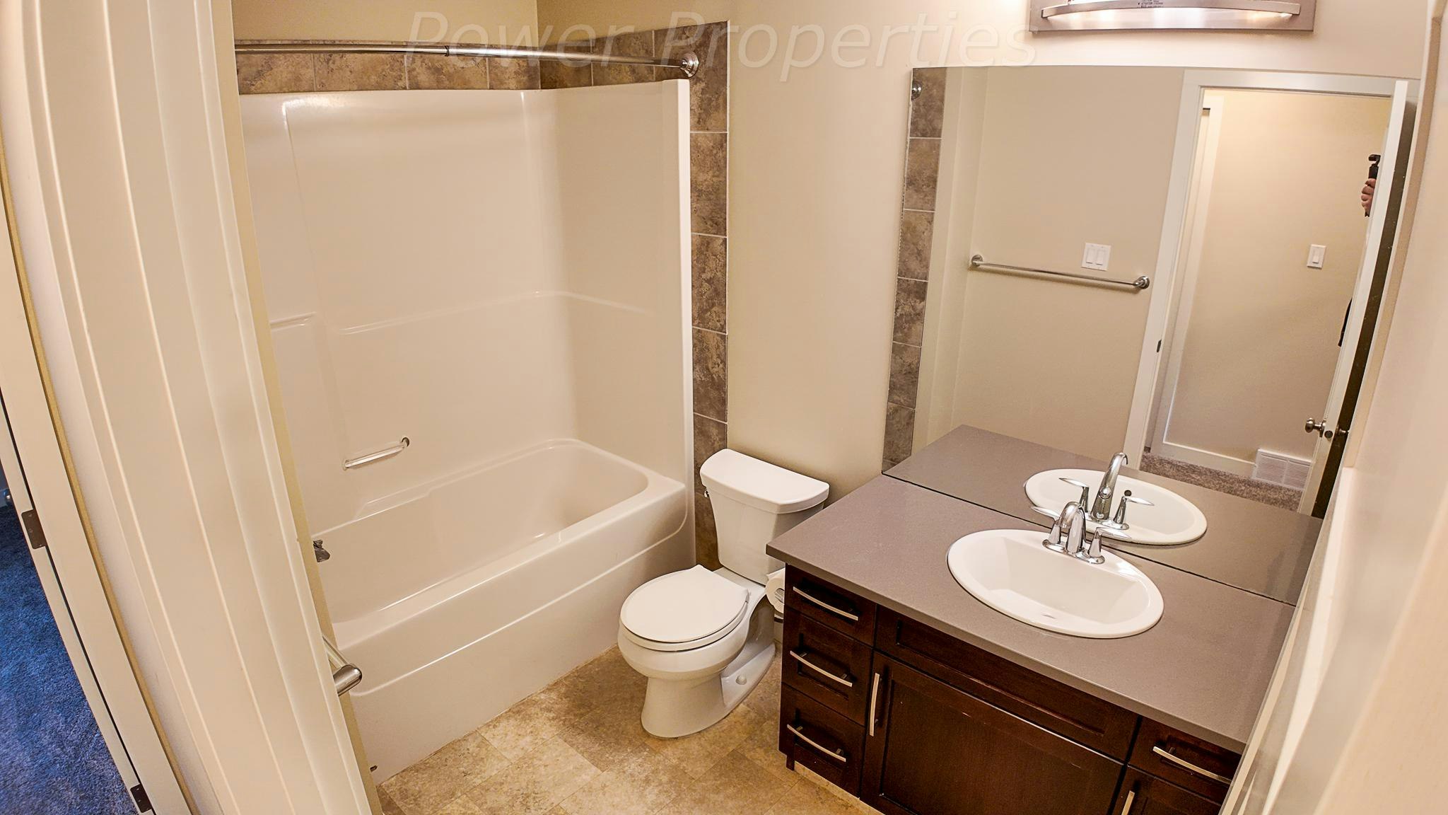 541 Blackwolf Boulevard North, Lethbridge, AB, T1H 7C8 - 23