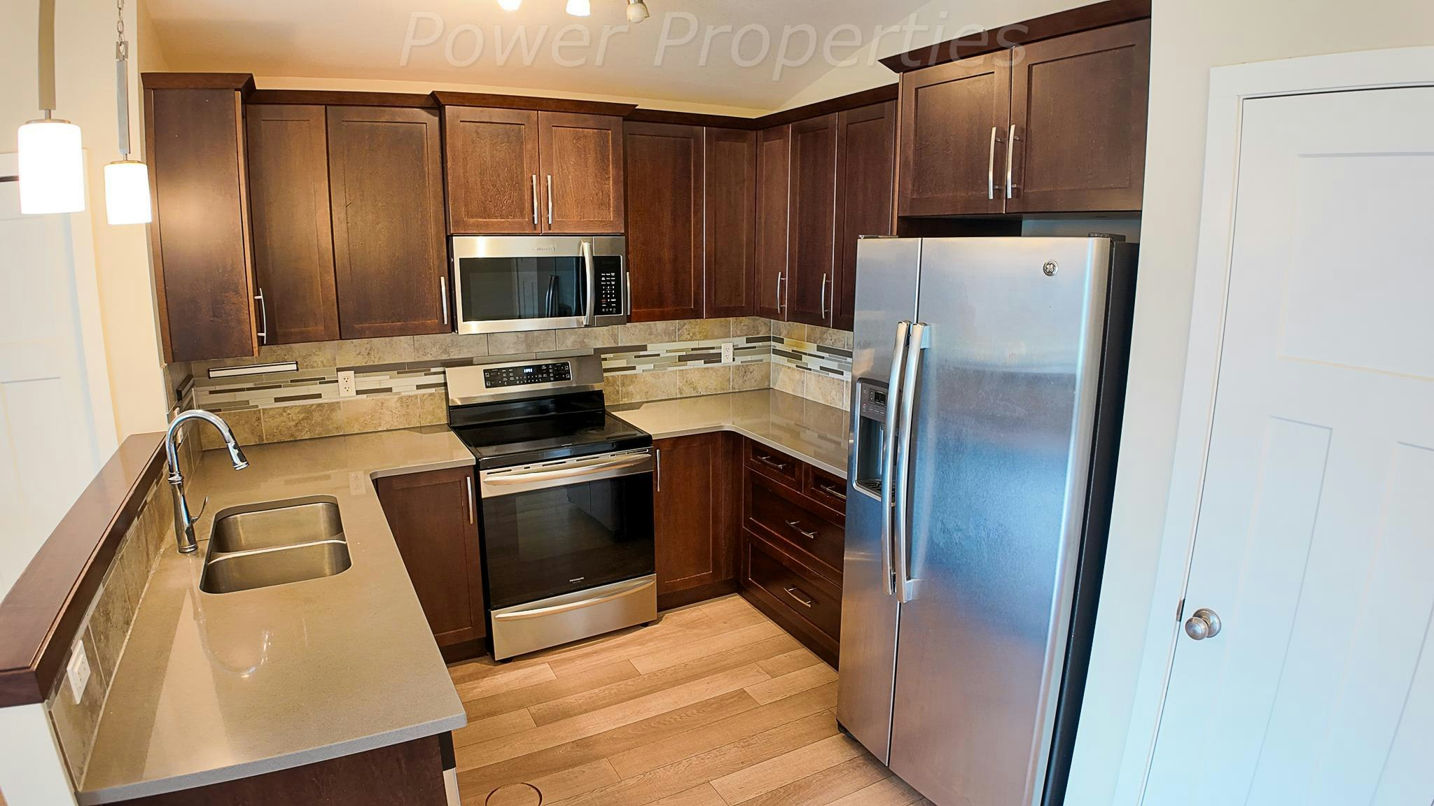 541 Blackwolf Boulevard North, Lethbridge, AB, T1H 7C8 - 3
