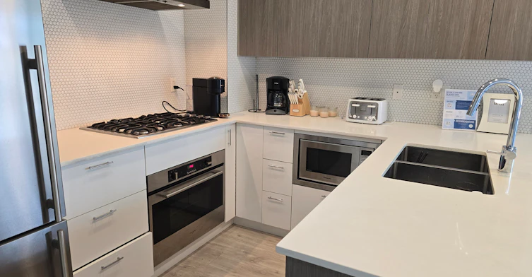 6283 Kingsway, Burnaby, BC, V5J 0H3 - 12