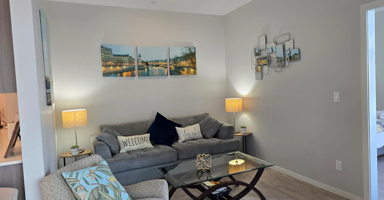 6283 Kingsway, Burnaby, BC, V5J 0H3 - 4