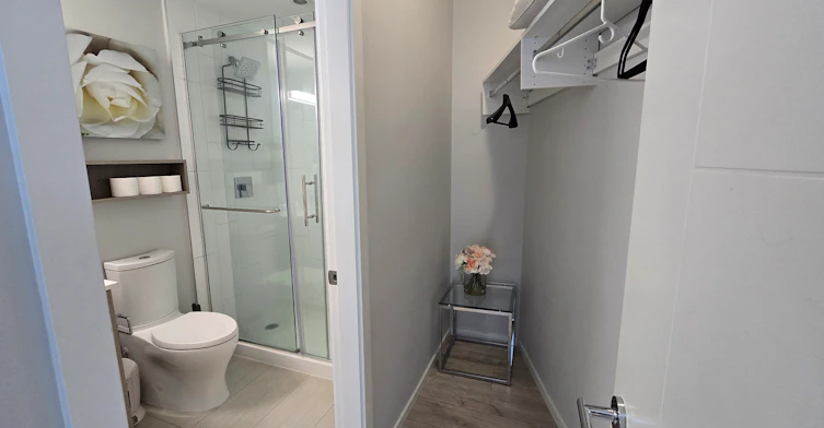 6283 Kingsway, Burnaby, BC, V5J 0H3 - 3