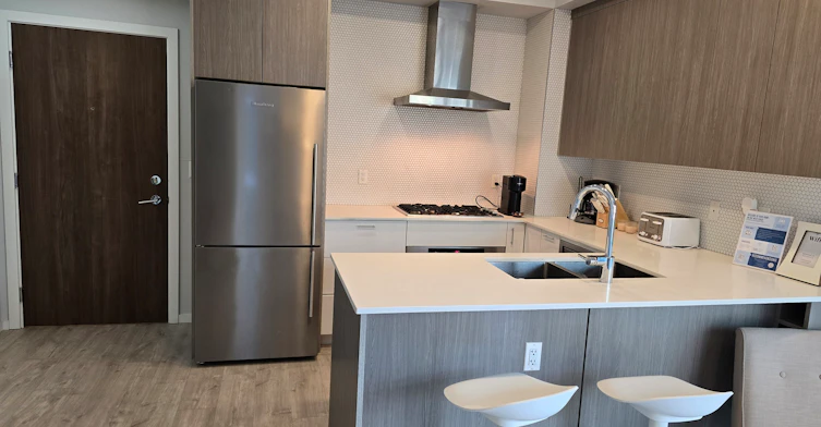 6283 Kingsway, Burnaby, BC, V5J 0H3 - 13