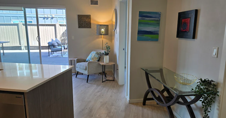 6283 Kingsway, Burnaby, BC, V5J 0H3 - 10