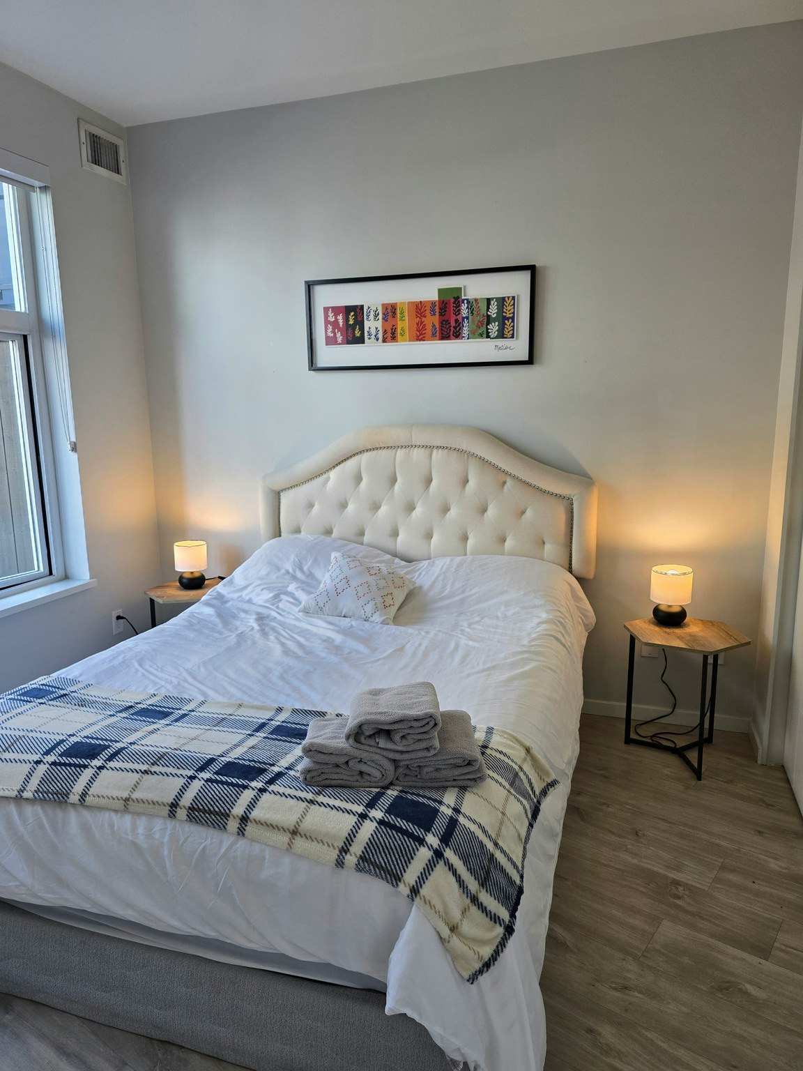 6283 Kingsway, Burnaby, BC, V5J 0H3 - 7