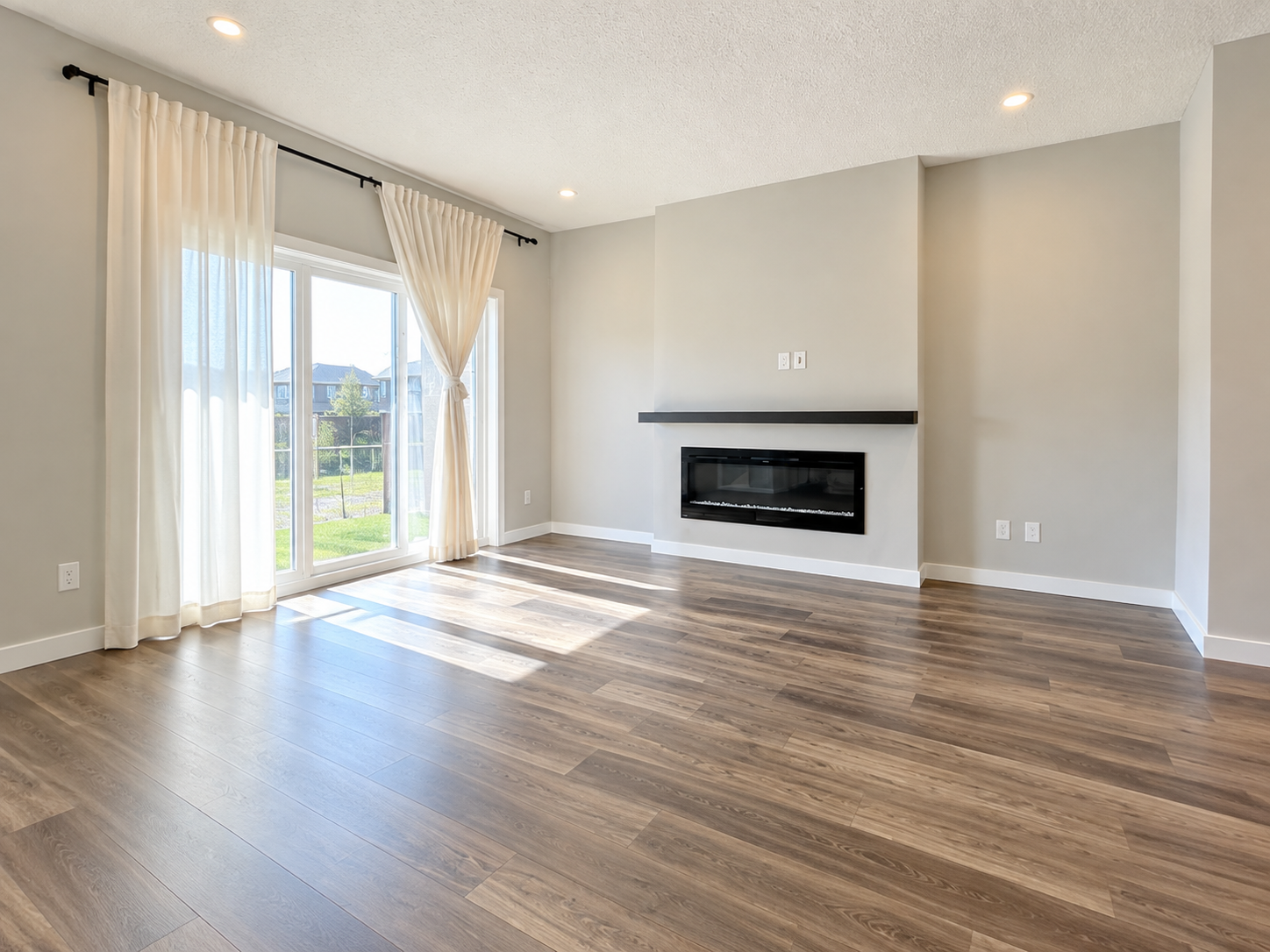 736 35 Street Southwest, Edmonton, AB, T6X 2Z1 - 2
