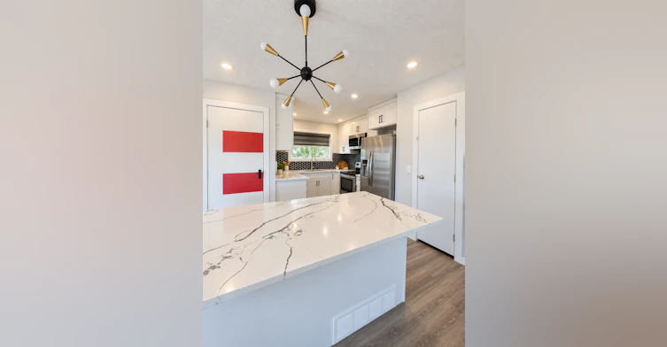 67 Henry Avenue Northwest, Edmonton, AB, T5A 2X6 - 5