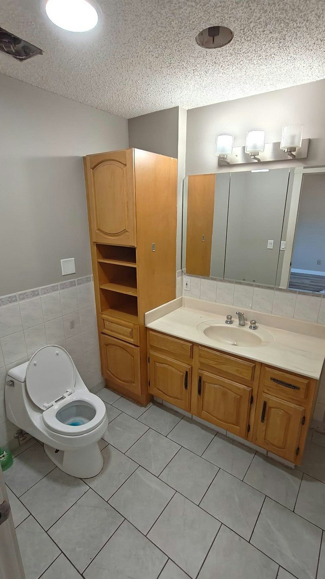 23 Millbank Court Southwest, Calgary, AB, T2Y 2C8 - 9