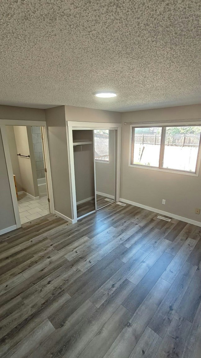 23 Millbank Court Southwest, Calgary, AB, T2Y 2C8 - 12