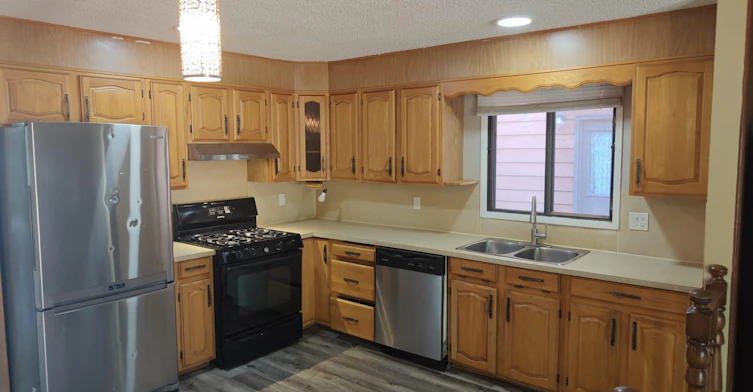 23 Millbank Court Southwest, Calgary, AB, T2Y 2C8 - 6