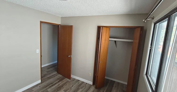 23 Millbank Court Southwest, Calgary, AB, T2Y 2C8 - 8