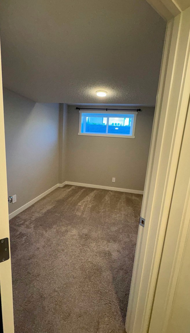 53 Herron Mews, Calgary, AB, T3P 1Y1 - 9
