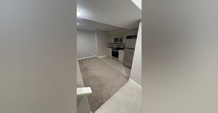 53 Herron Mews, Calgary, AB, T3P 1Y1