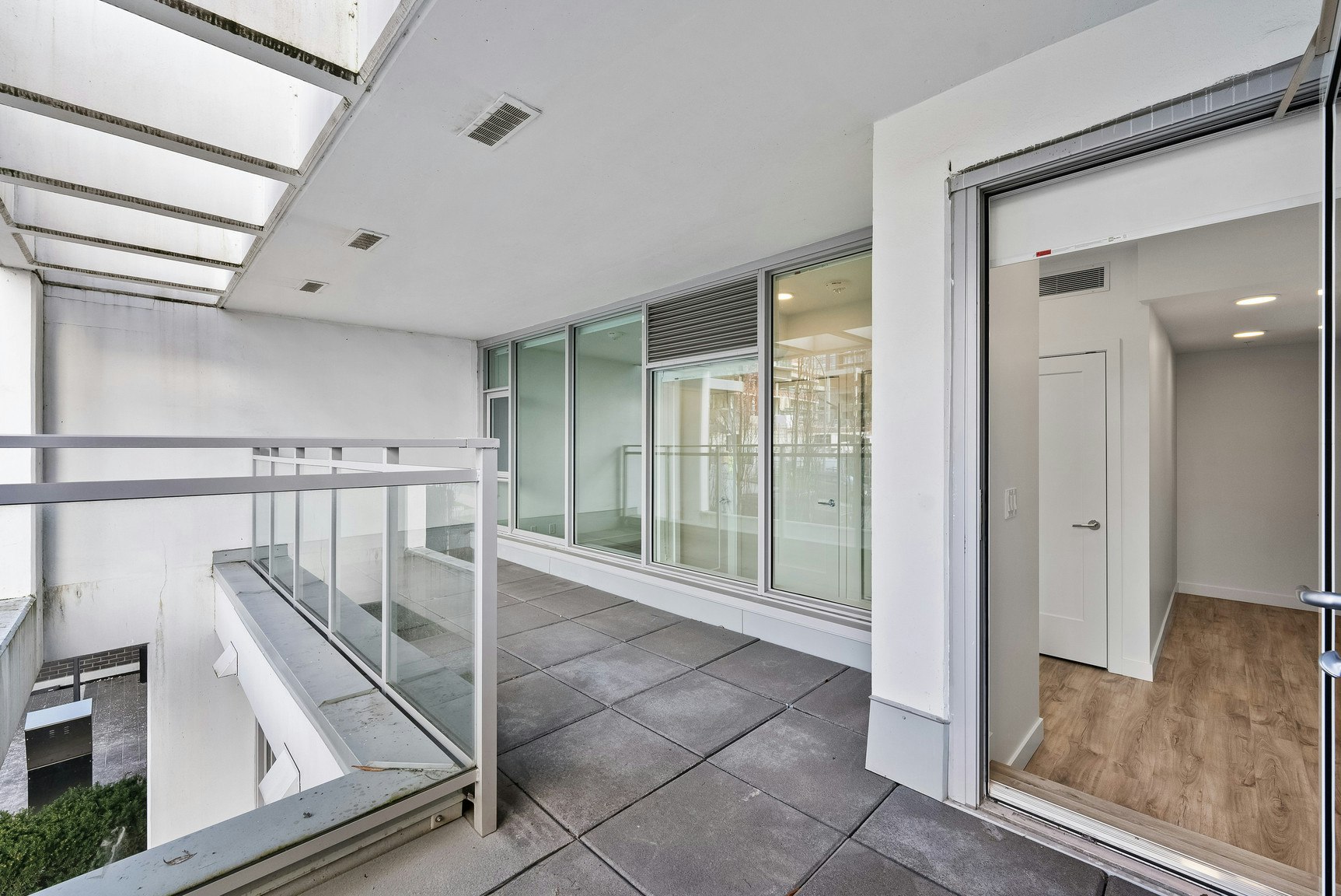 2288 Alpha Avenue, Burnaby, BC, V5C 0L9 - 40