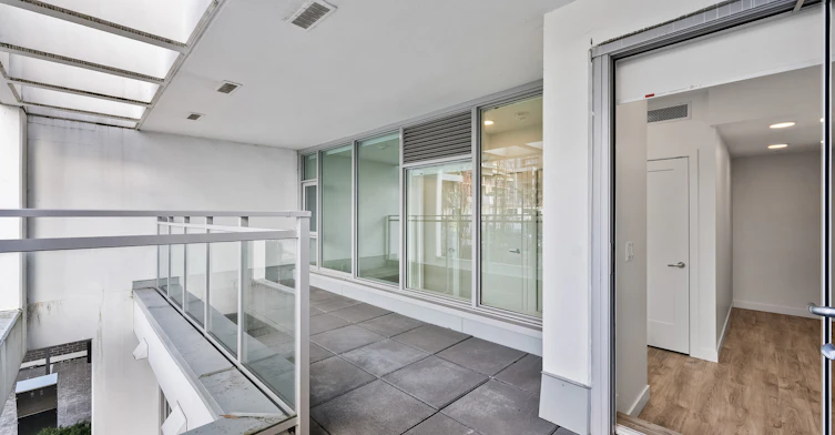 2288 Alpha Avenue, Burnaby, BC, V5C 0L9 - 40