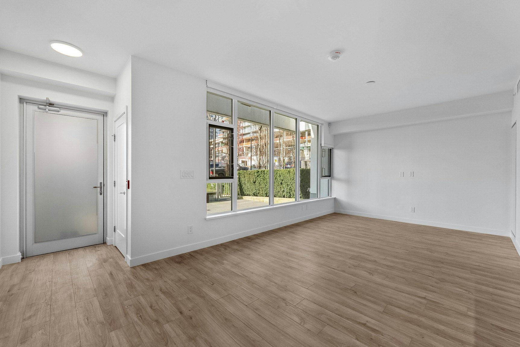 2288 Alpha Avenue, Burnaby, BC, V5C 0L9 - 16