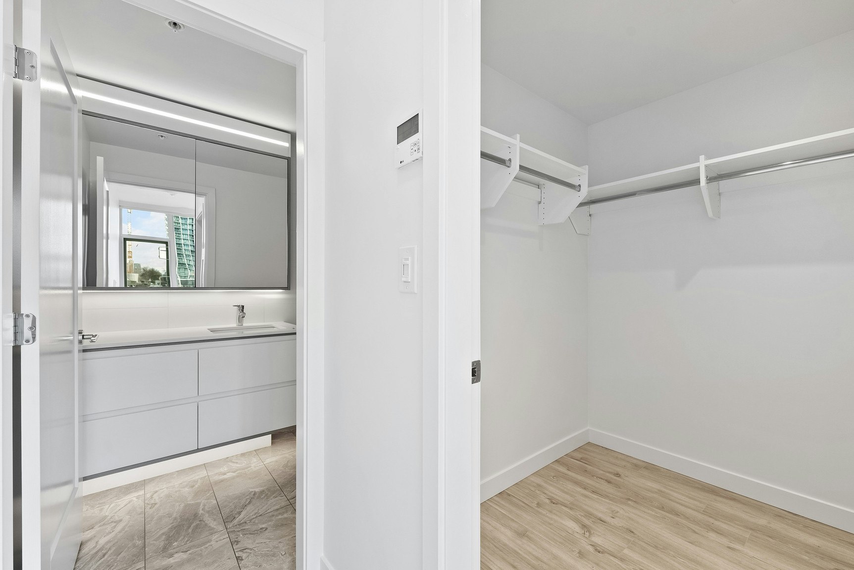 2288 Alpha Avenue, Burnaby, BC, V5C 0L9 - 31