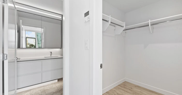 2288 Alpha Avenue, Burnaby, BC, V5C 0L9 - 31