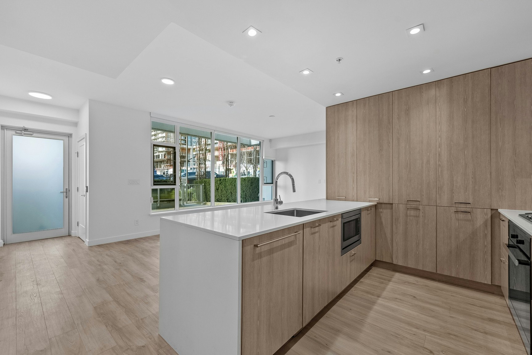 2288 Alpha Avenue, Burnaby, BC, V5C 0L9 - 6
