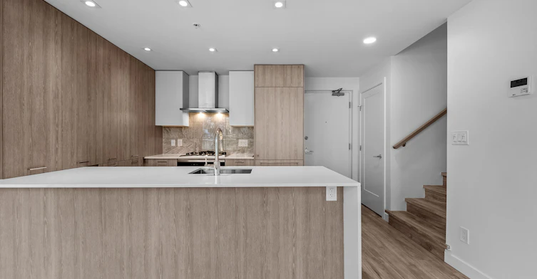 2288 Alpha Avenue, Burnaby, BC, V5C 0L9 - 13