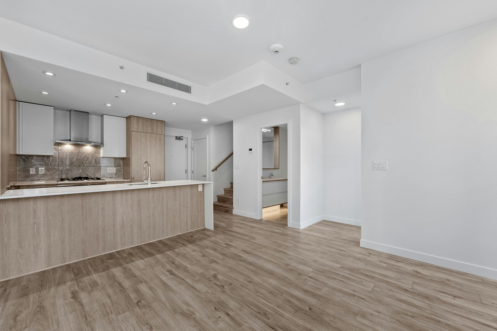 2288 Alpha Avenue, Burnaby, BC, V5C 0L9 - 12