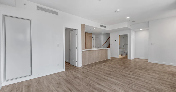2288 Alpha Avenue, Burnaby, BC, V5C 0L9 - 11