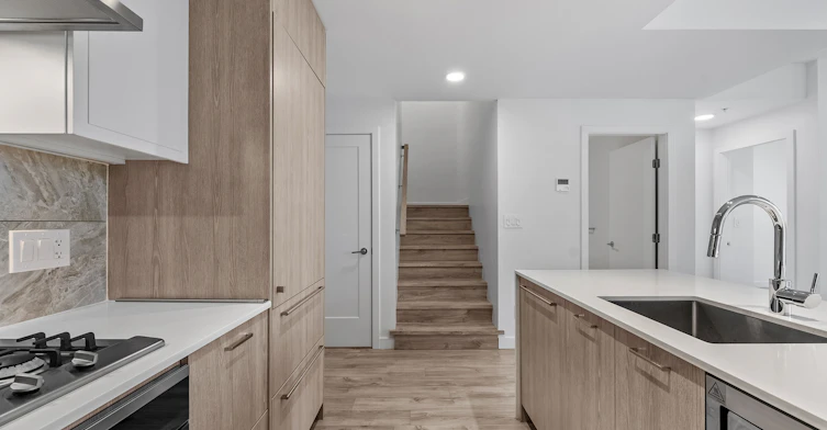 2288 Alpha Avenue, Burnaby, BC, V5C 0L9 - 8