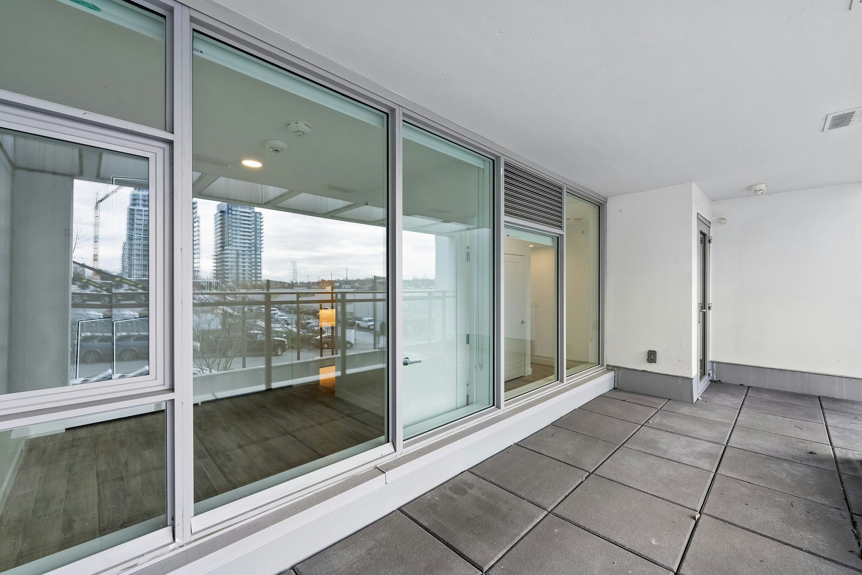 2288 Alpha Avenue, Burnaby, BC, V5C 0L9 - 42