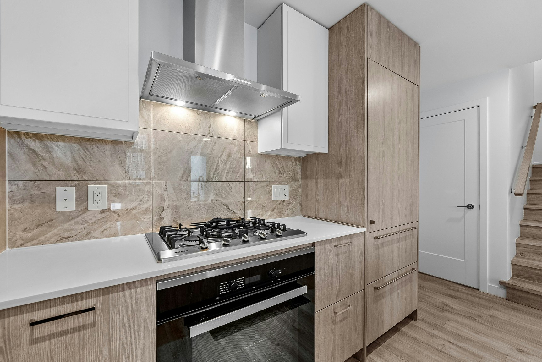 2288 Alpha Avenue, Burnaby, BC, V5C 0L9 - 7