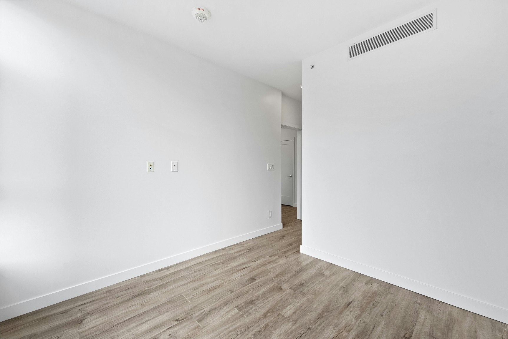 2288 Alpha Avenue, Burnaby, BC, V5C 0L9 - 21