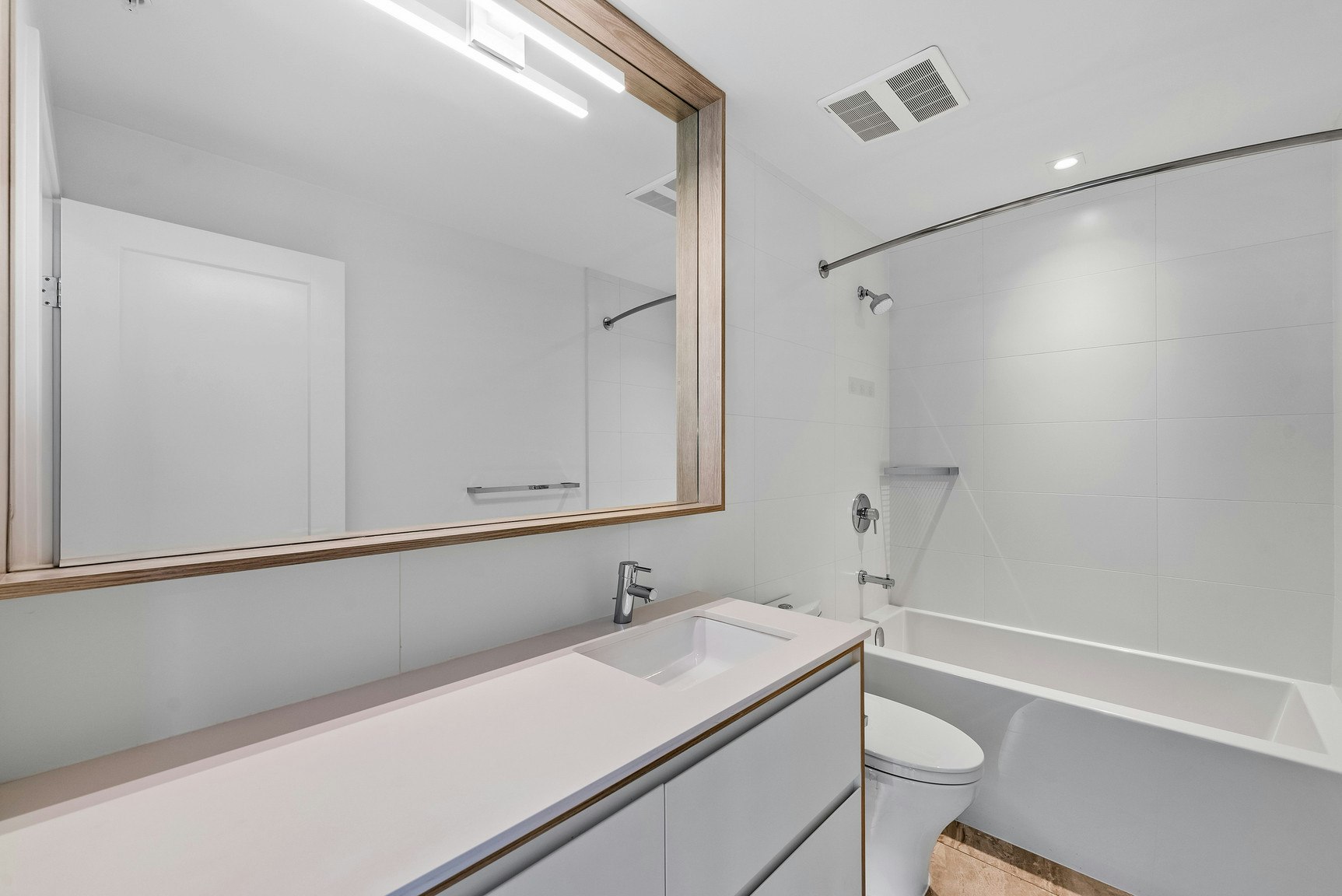 2288 Alpha Avenue, Burnaby, BC, V5C 0L9 - 34