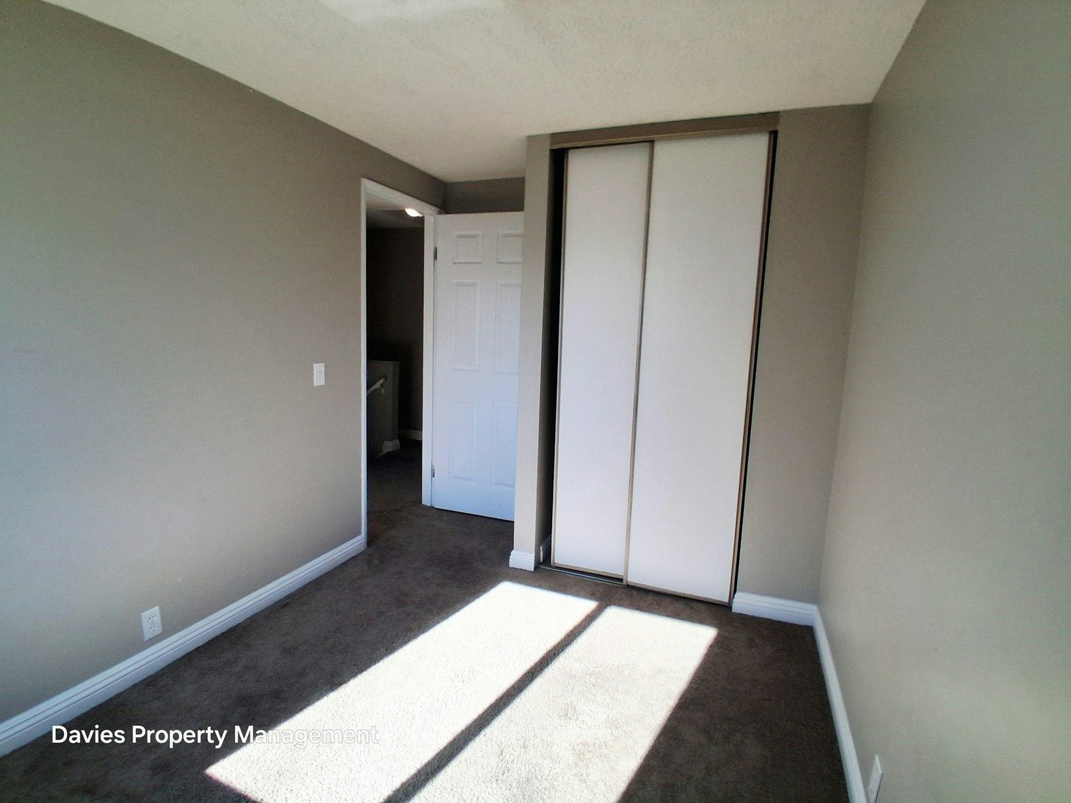 2-13833 30 Street Northwest, Edmonton, AB, T5Y 2B2 - 13