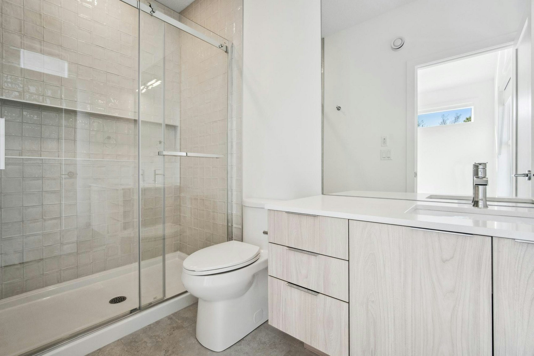 7803 77 Street Northwest, Edmonton, AB, T6C 0M9 - 11