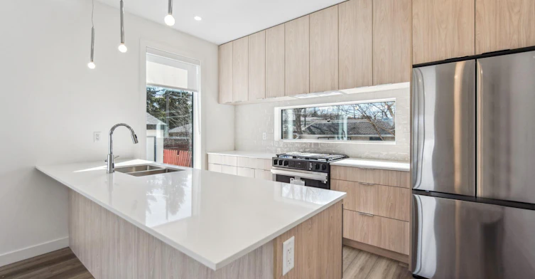 7803 77 Street Northwest, Edmonton, AB, T6C 0M9 - 5