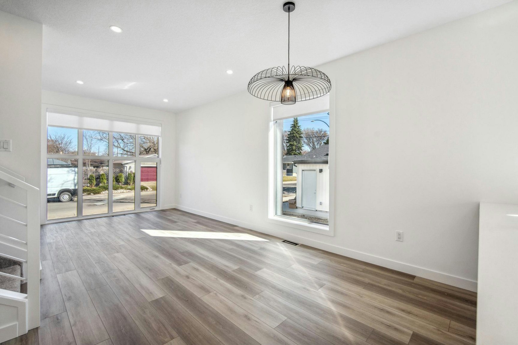 7803 77 Street Northwest, Edmonton, AB, T6C 0M9 - 7